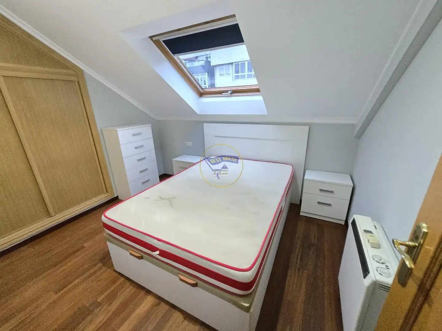 Habitación de Ático en venta en Vigo  con Aire acondicionado, Calefacción y Parquet