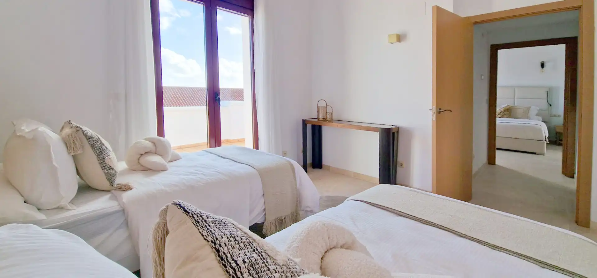 Habitación de Casa adosada en venta en Casares con Jardín privado, Terraza y Trastero