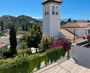 Vista exterior de Casa o xalet de lloguer en  Granada Capital amb Aire condicionat, Calefacció i Terrassa