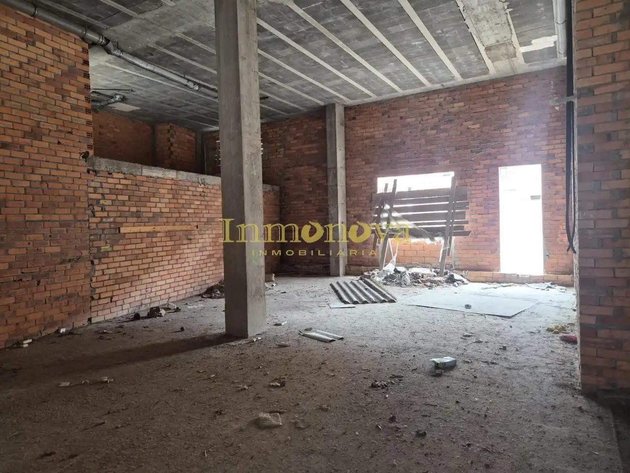 Casa o chalet en venta en A Merca   con Calefacción, Jardín privado y Terraza