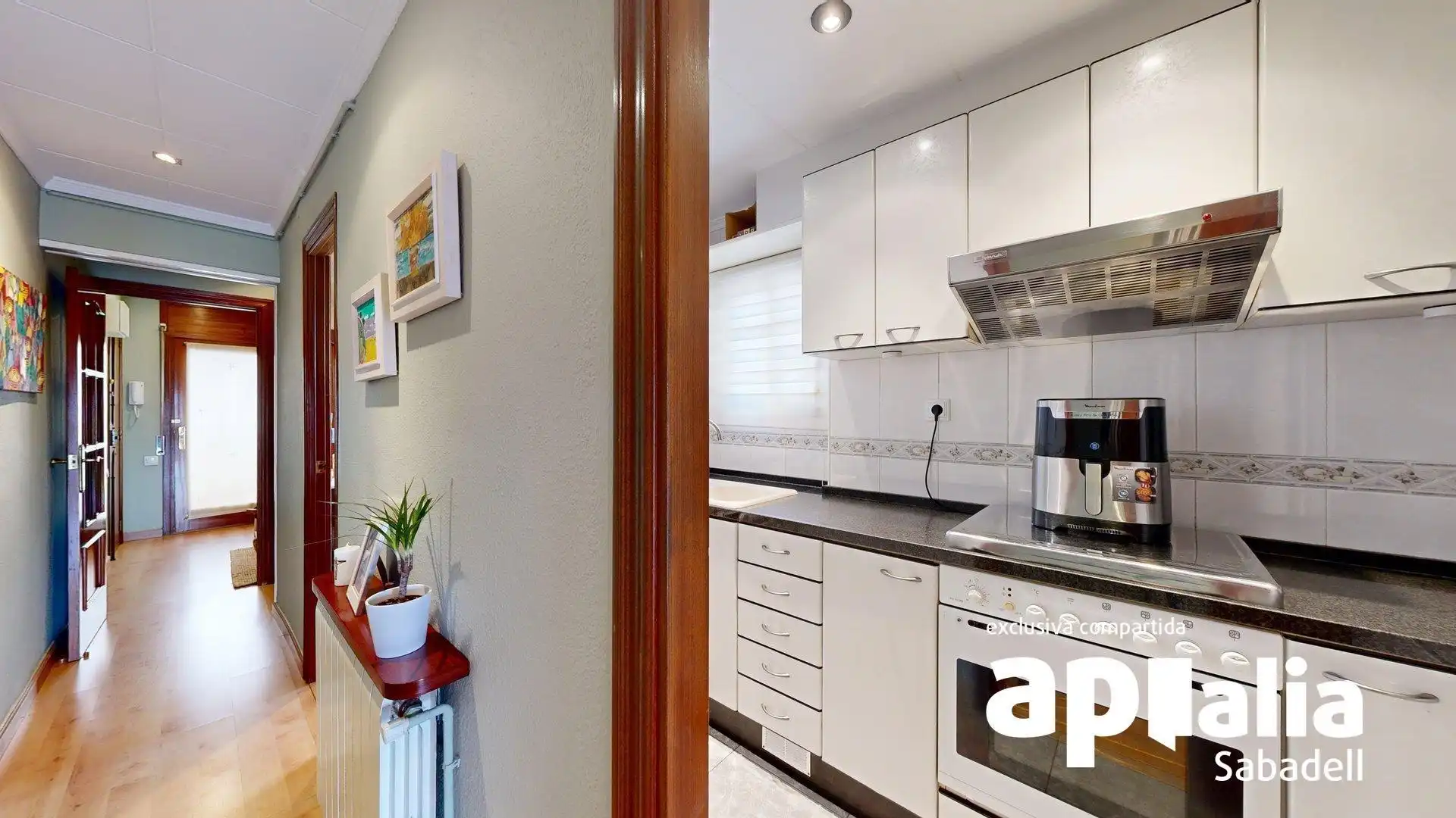 Kitchen of Flat for sale in Sabadell  with Air Conditioner, Heating and Parquet flooring