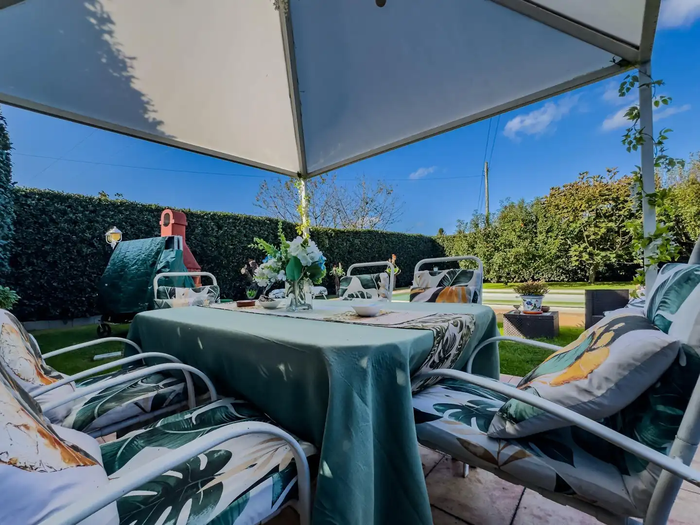 Terrassa de Casa o xalet en venda en Camargo amb Calefacció, Jardí privat i Piscina