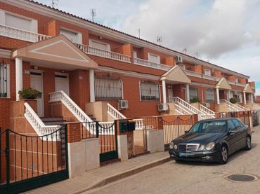 Maison mitoyenne à vendre à Gañanes