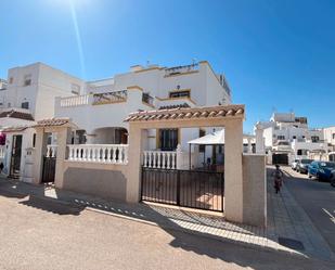 Vista exterior de Dúplex en venda en Orihuela amb Terrassa, Piscina i Moblat