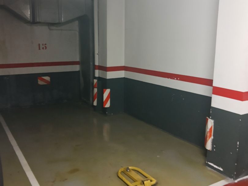 Garatge en venda en Sant Joan Despí amb Alarma