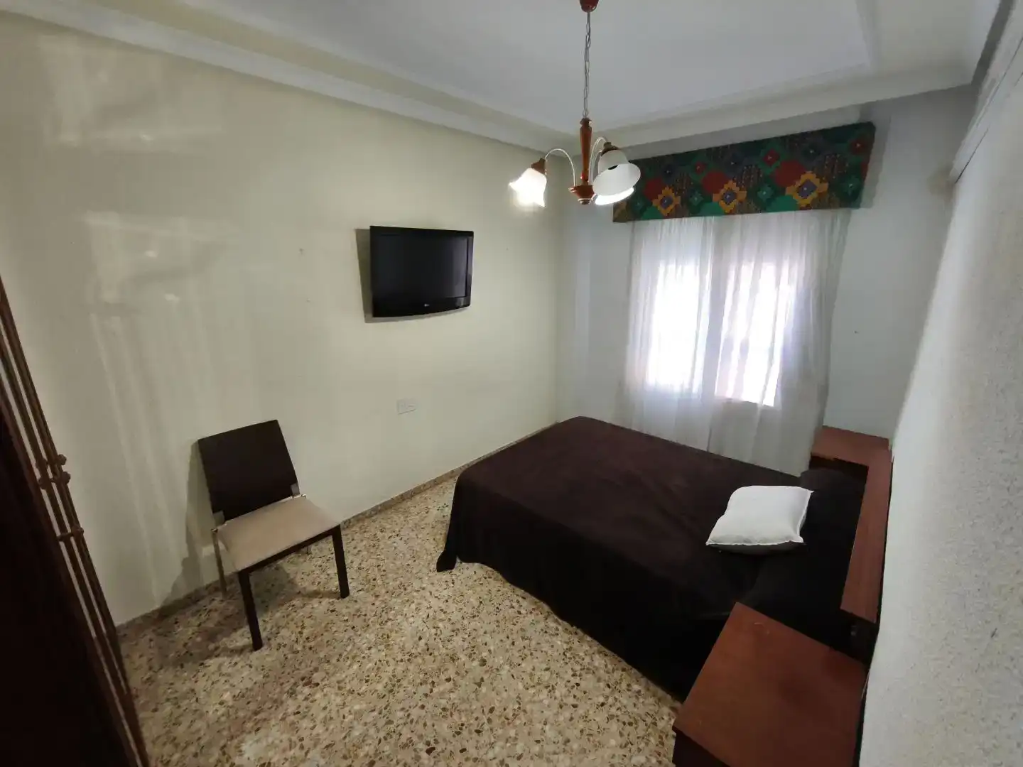 Habitación de Piso para compartir en Las Trescientas - San Francisco - Ciudad Vergel  