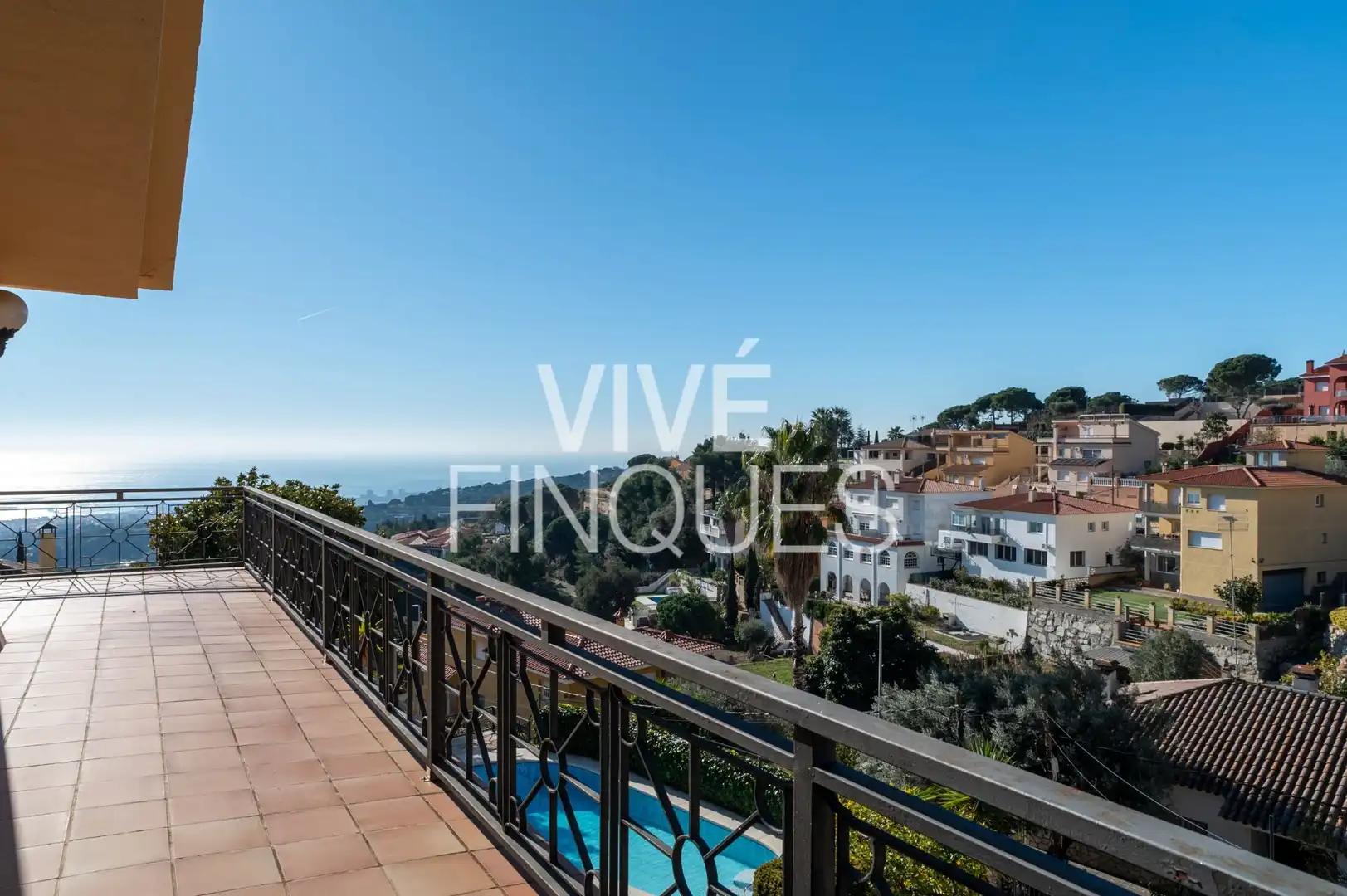 Exterior view of Houses for sale in Mataró  with Air Conditioner, Heating and Terrace