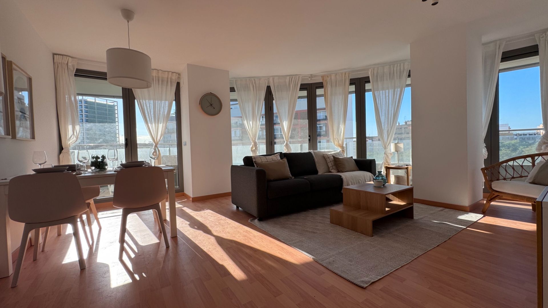 Sala d'estar de Pis en venda en Mislata amb Aire condicionat, Parquet i Forn