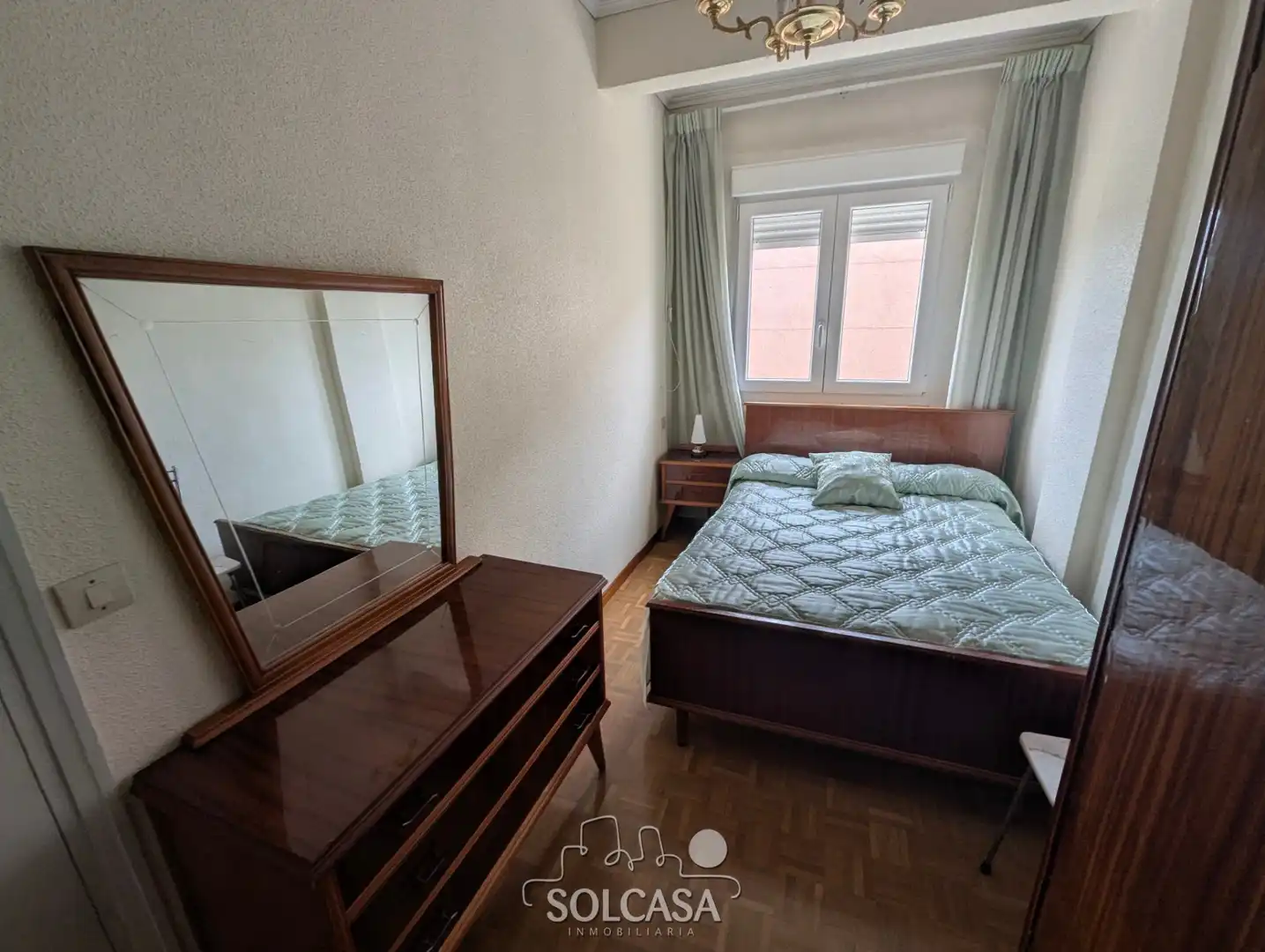 Bedroom of Flat for sale in Valladolid Capital  with Heating, Terrace and Furnished