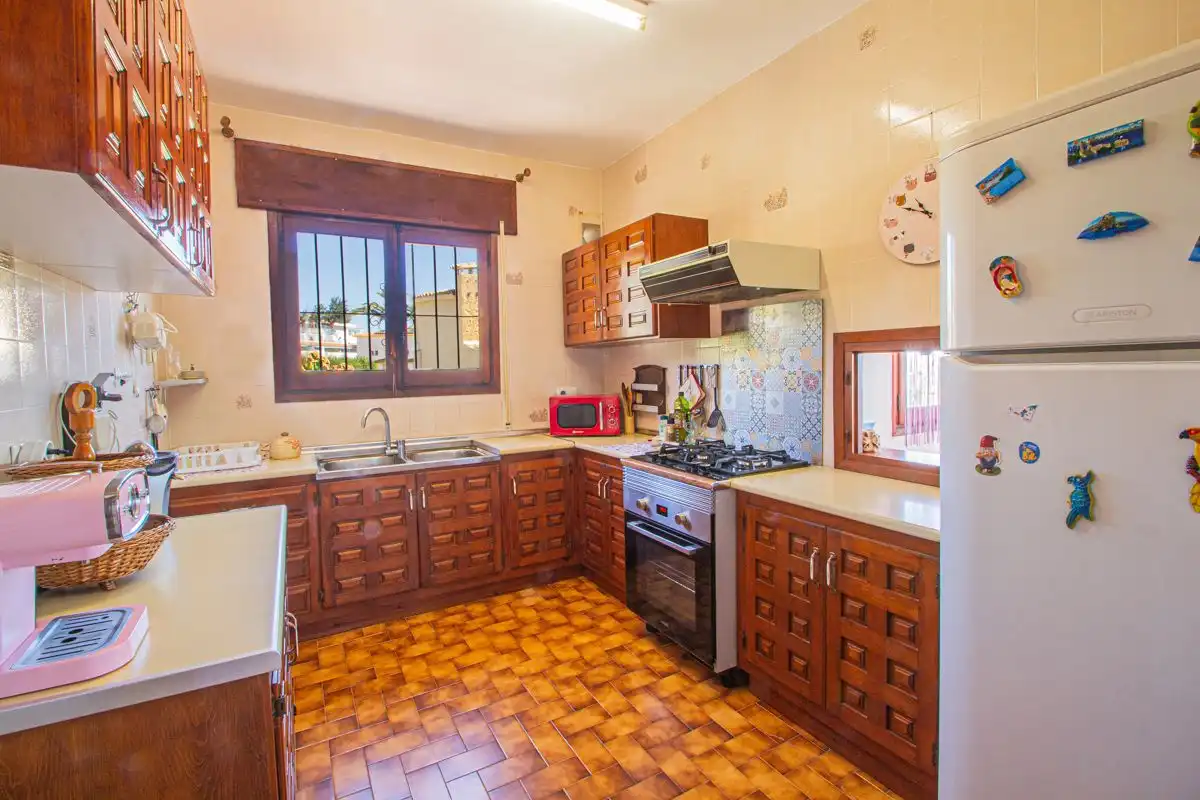 Kitchen of Houses for sale in Calpe / Calp  with Air Conditioner, Heating and Private garden