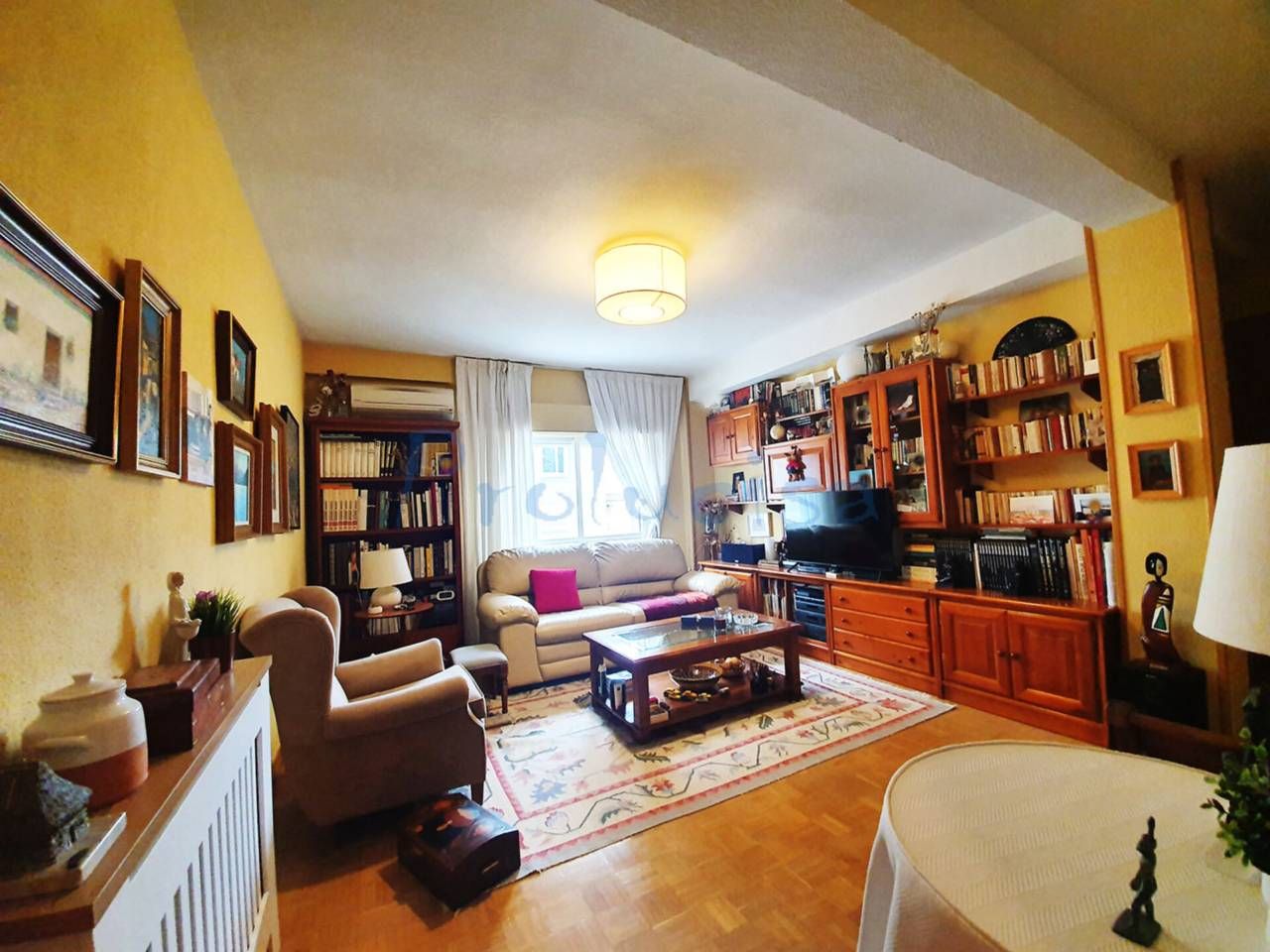 Living room of Flat for sale in Moraleja de Enmedio  with Air Conditioner, Heating and Parquet flooring