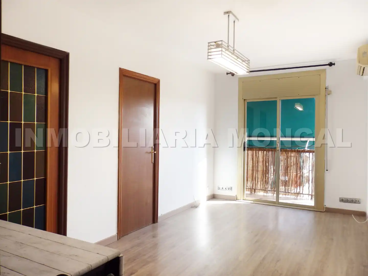 Flat with terrace for sale in La Gavarra
