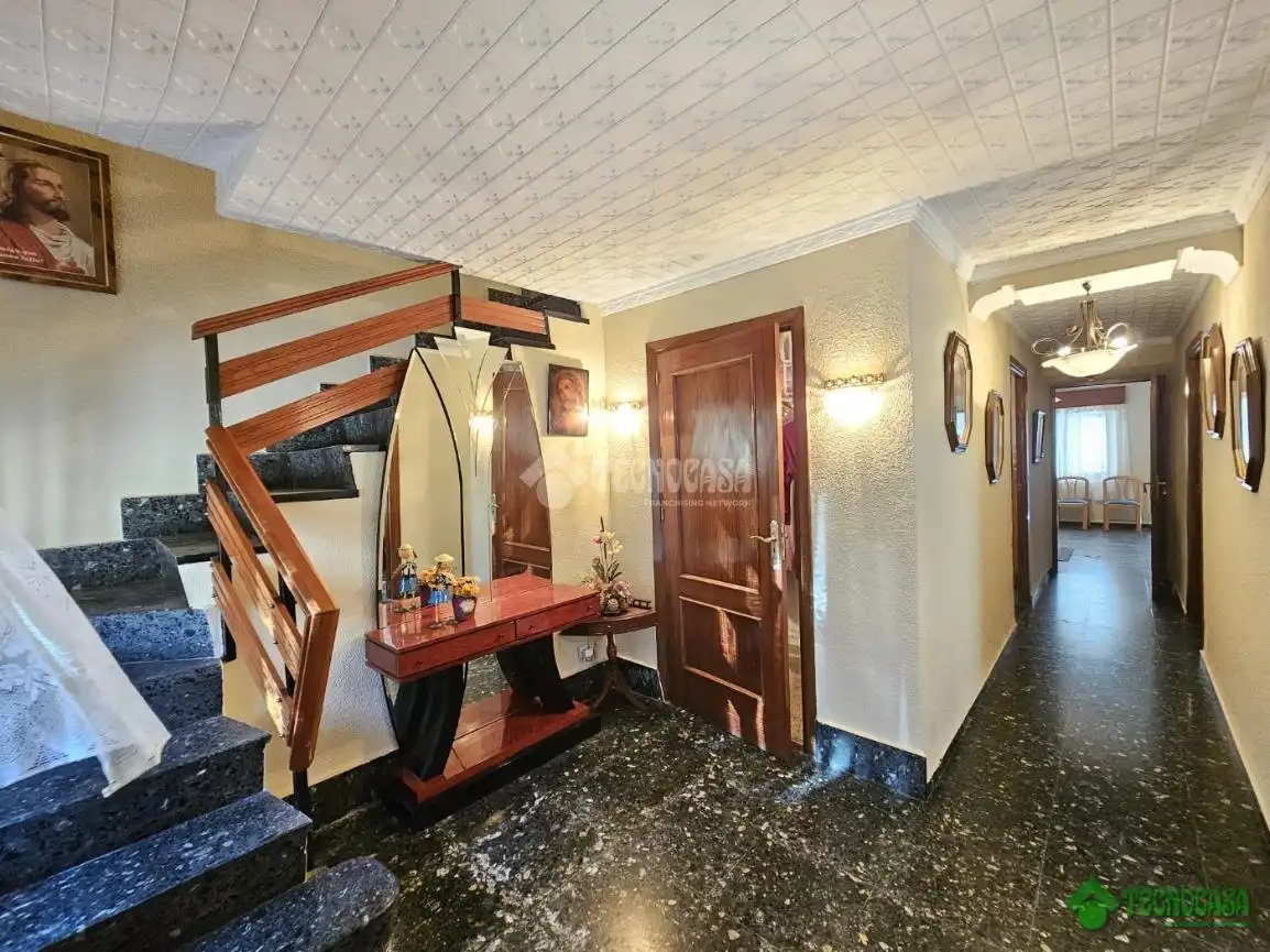 Casa adosada en venda en Balazote