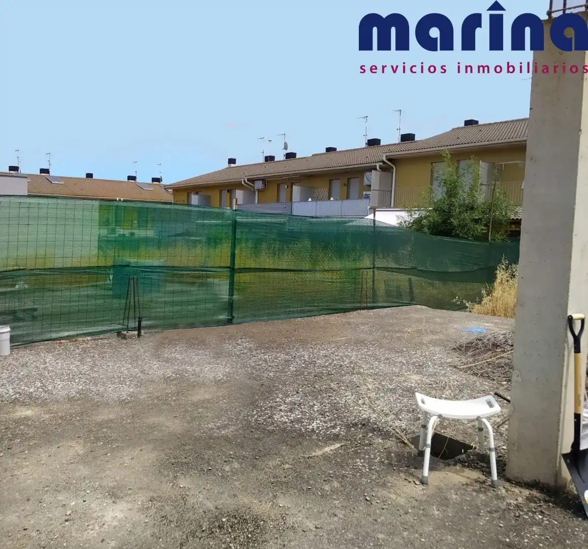 Garten von Residential zum Verkauf in Miranda de Arga