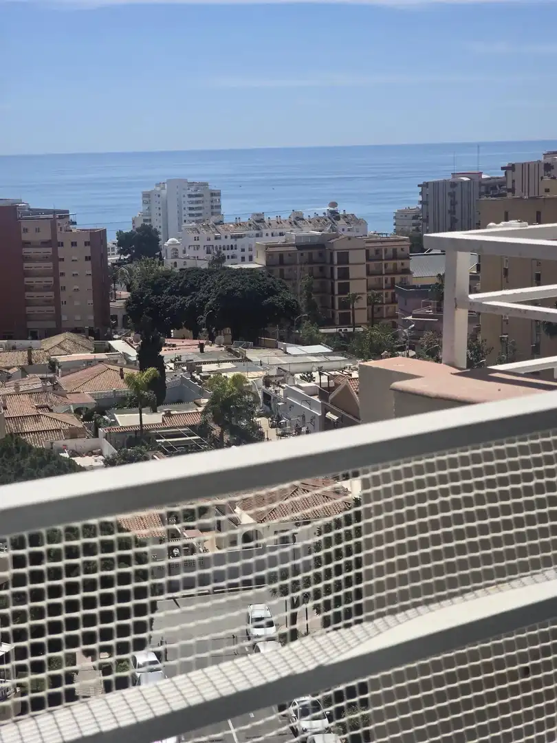 Außenansicht von Wohnung zum Verkauf in Benalmádena mit Privatgarten, Möbliert und Gemeinschaftspool