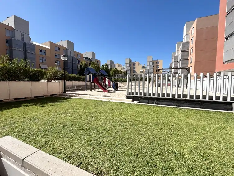 Piso de alquiler en Calle de Toques, Las Tablas