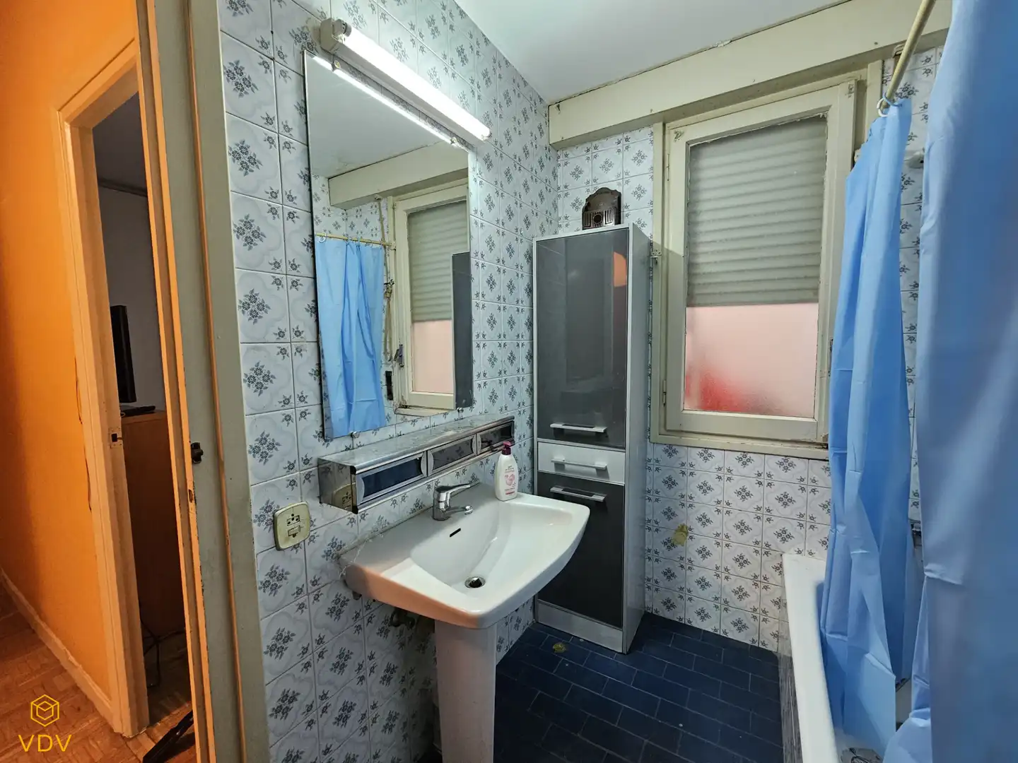 Bathroom of Flat for sale in  Pamplona / Iruña  with Heating, Parquet flooring and Terrace
