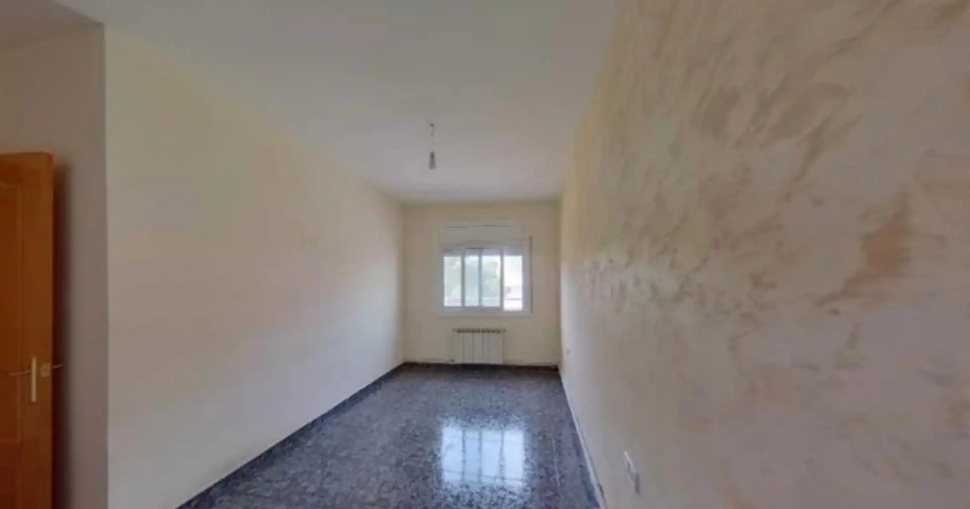 Habitación de Piso en venta en Sabadell con Balcón