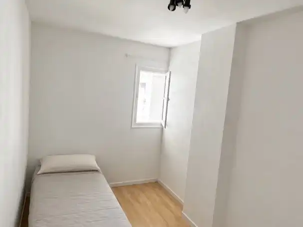 Bedroom of Attic for rent in Universidad