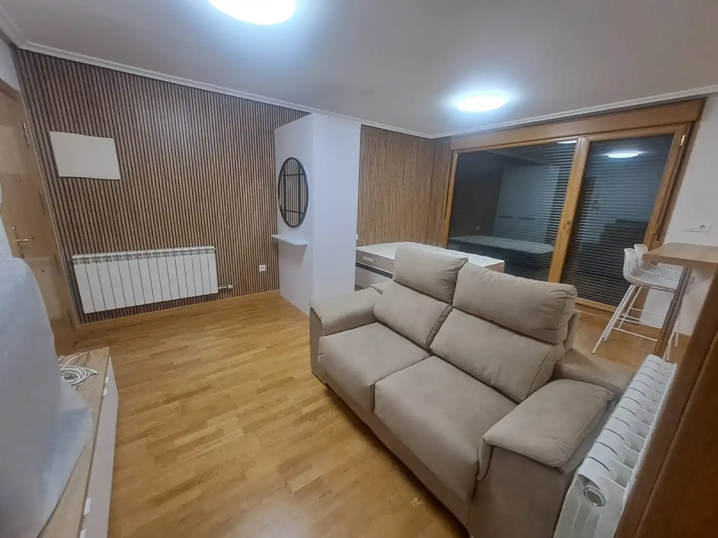 Apartment with terrace to rent in Plaza Prado de los Guzmanes 44, imagen 2