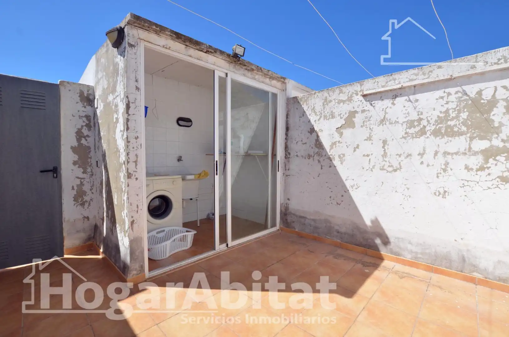Vista exterior de Piso en venta en Tavernes de la Valldigna con Aire acondicionado, Calefacción y Trastero