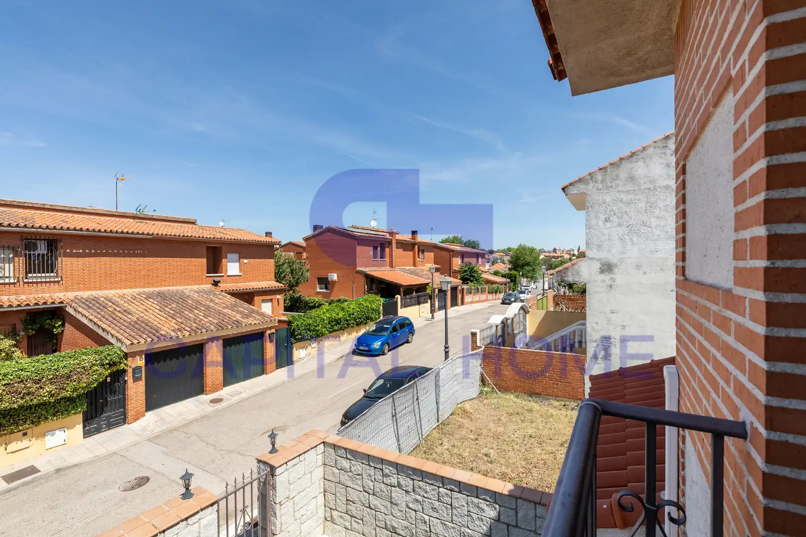 Vista exterior de Casa adosada en venta en Navalcarnero con Aire acondicionado, Calefacción y Jardín privado