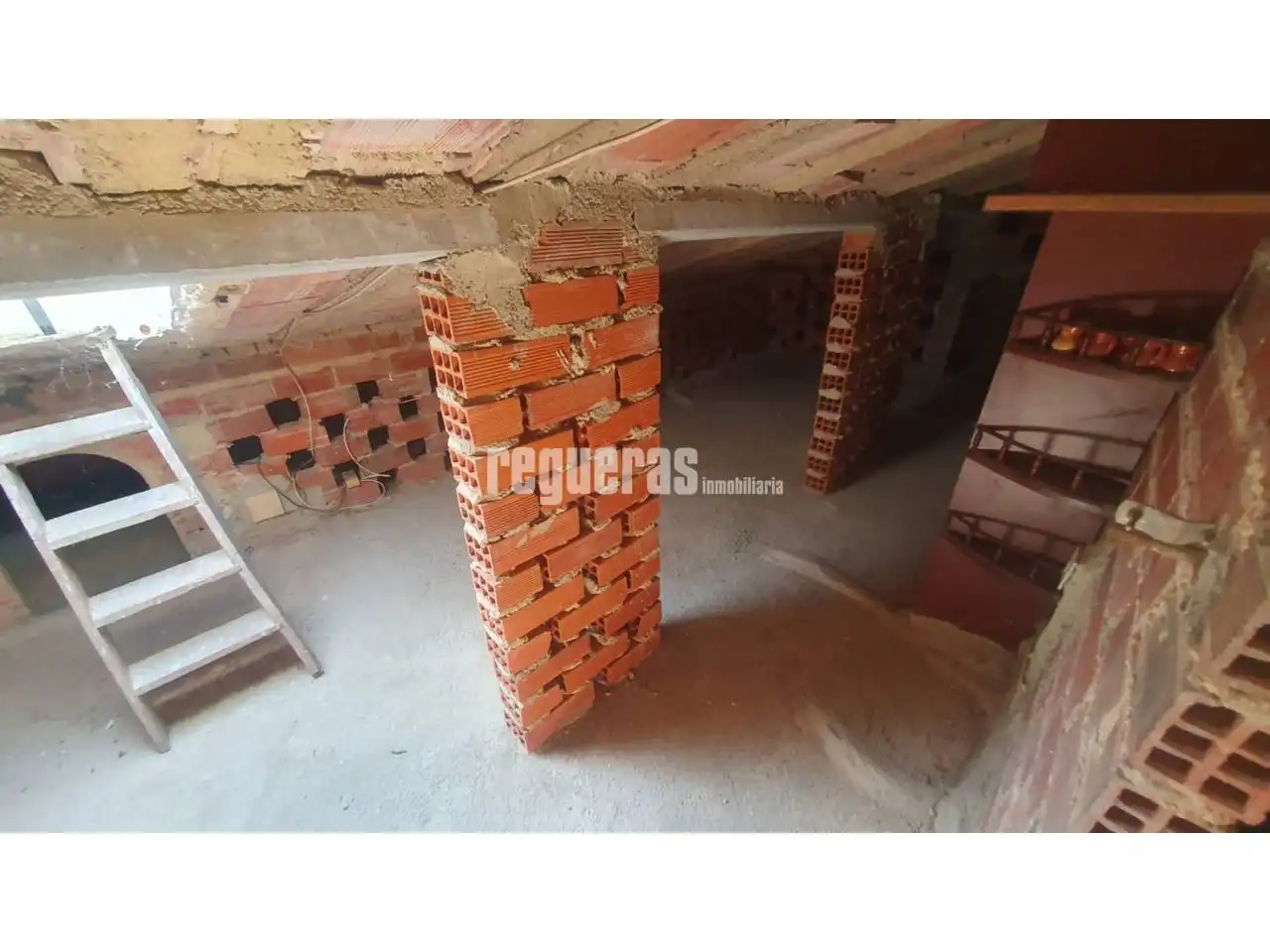 Houses for sale in Corvera de Asturias  with Heating, Parquet flooring and Furnished