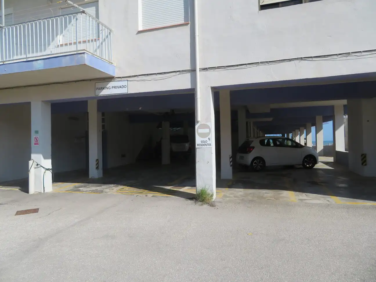 Parking of Apartments for sale in Dénia  with Air Conditioner, Terrace and Furnished