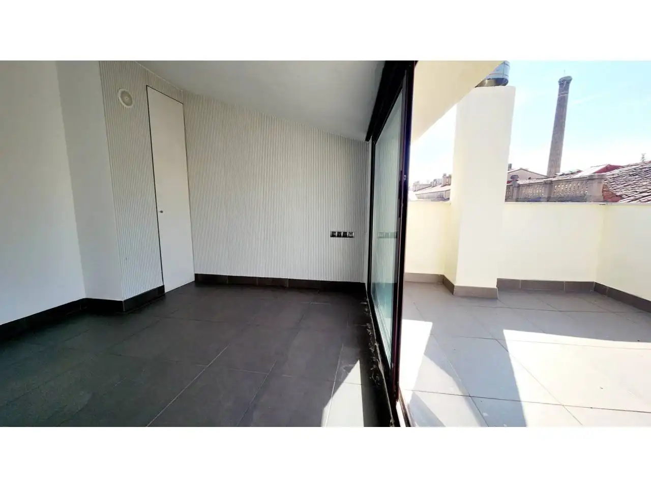 Terrasse von Einfamilien-Reihenhaus zum Verkauf in Sabadell mit Klimaanlage, Heizung und Terrasse