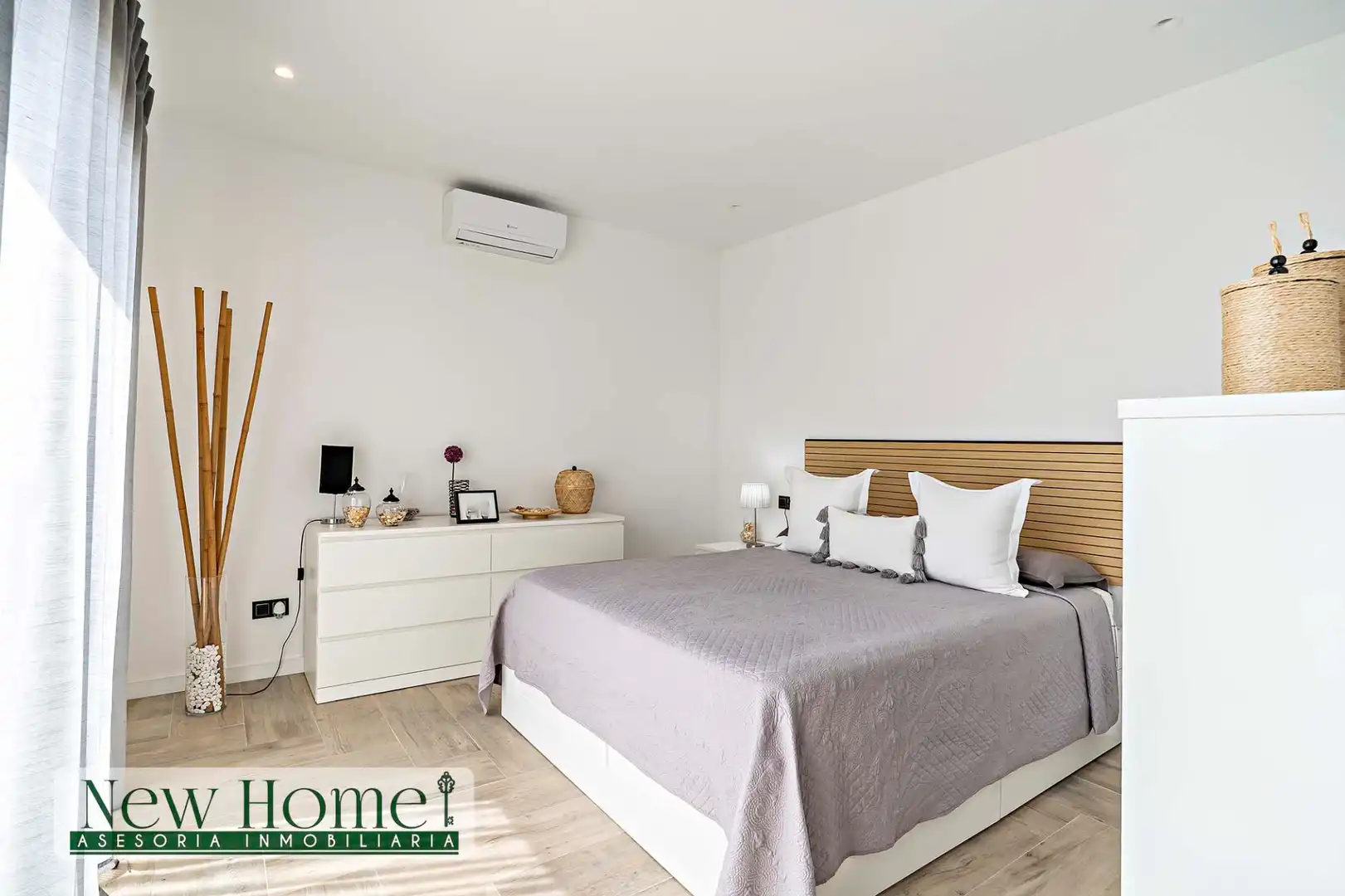 Bedroom of Houses for sale in Roquetas de Mar  with Private garden, Terrace and Furnished