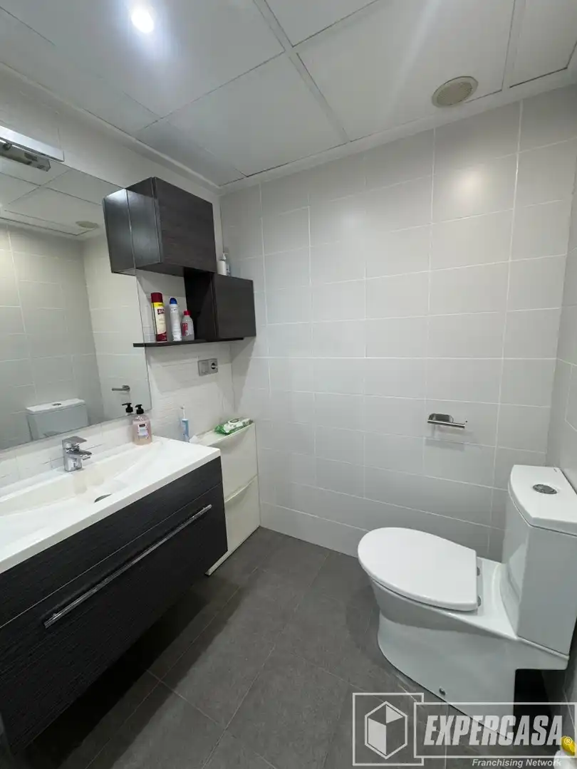 Baño de Piso en venta en Beniparrell con Aire acondicionado, Parquet y Amueblado