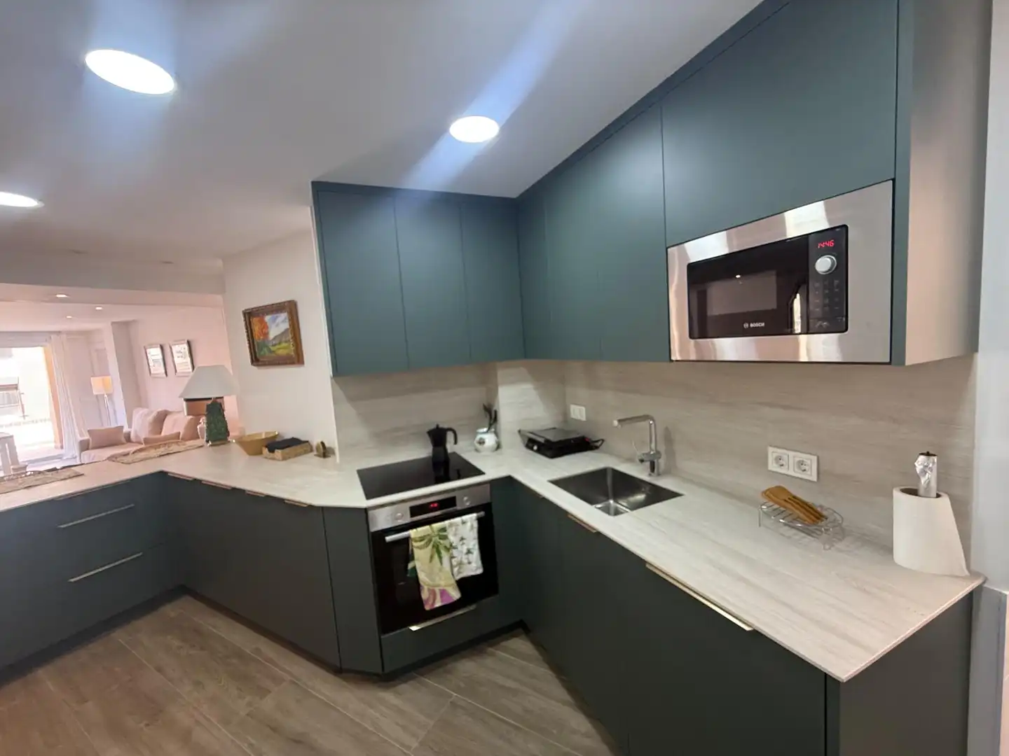 Küche von Wohnung zur Miete in Almería mit Klimaanlage, Terrasse und Möbliert