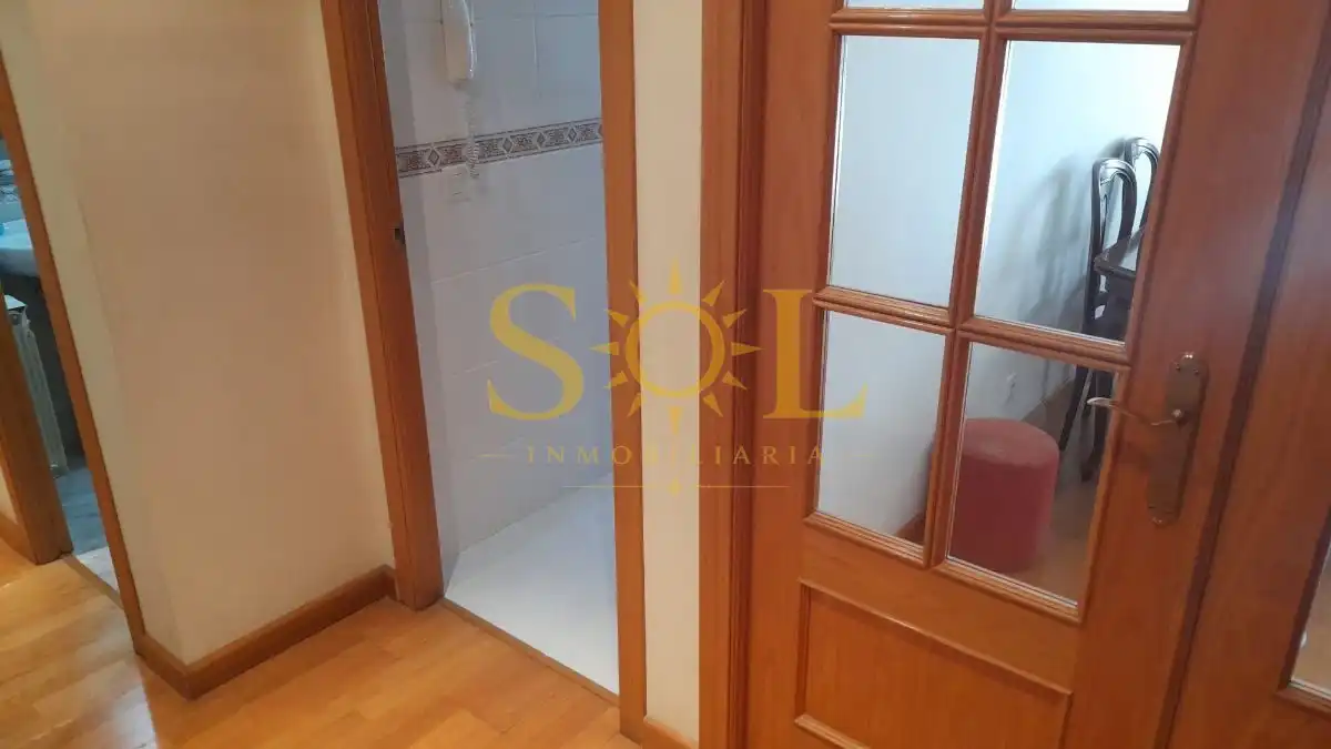 Wohnung zur Miete in Calle León Martín Granizo, La Lastra