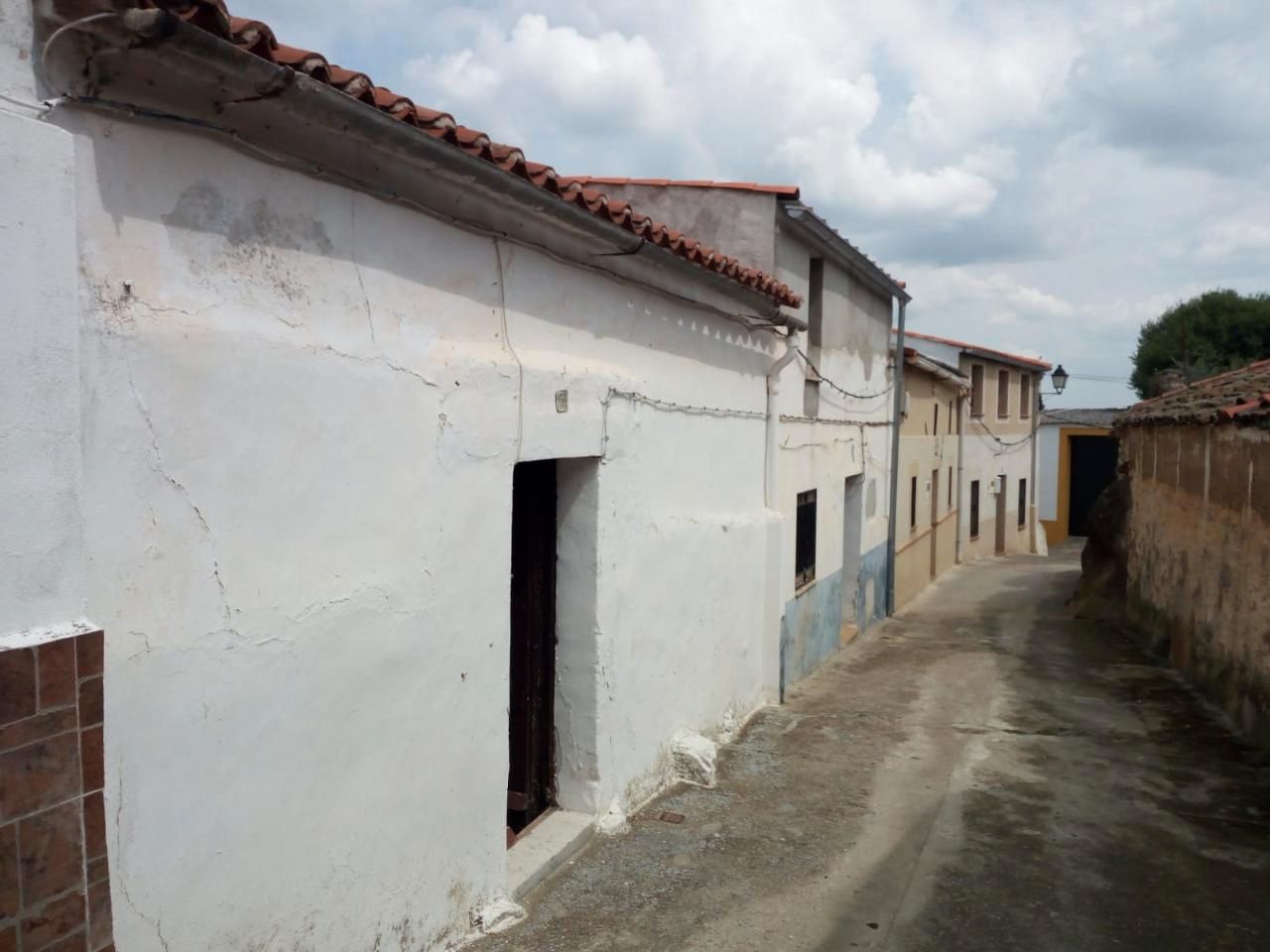 Vista exterior de Casa adosada en venda en Almoharín