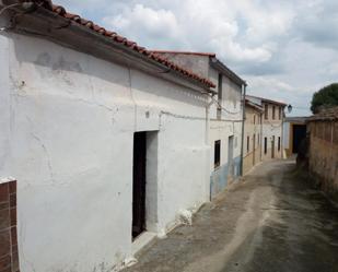 Vista exterior de Casa adosada en venda en Almoharín