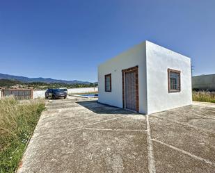 Vista exterior de Finca rústica en venda en Estepona amb Terrassa i Piscina