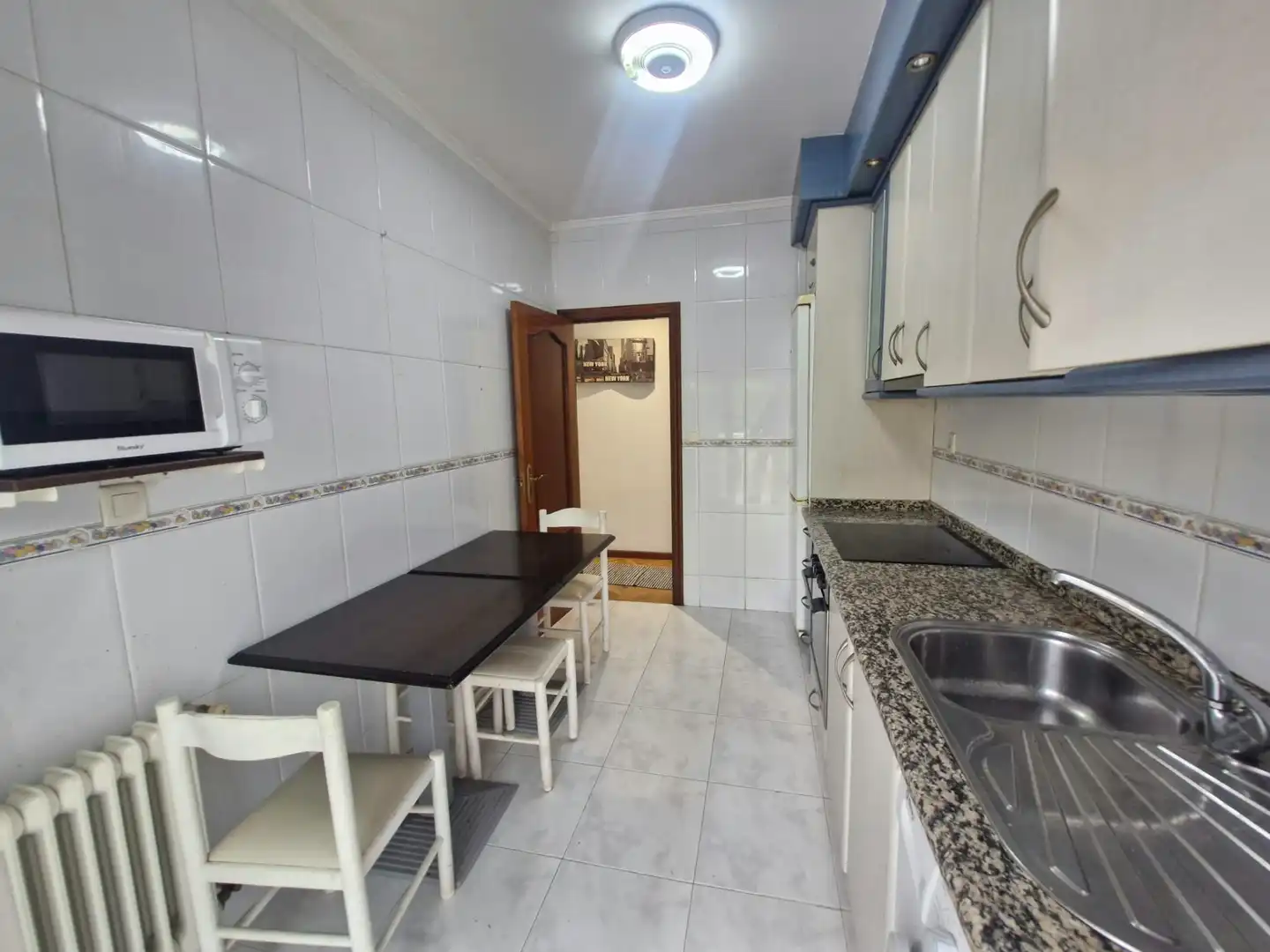 Cuina de Apartament en venda en Barbadás amb Calefacció, Parquet i Moblat