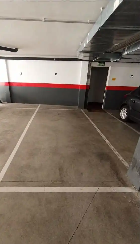 Parking de Piso en venta en Madrid con Aire acondicionado, Calefacción y Terraza