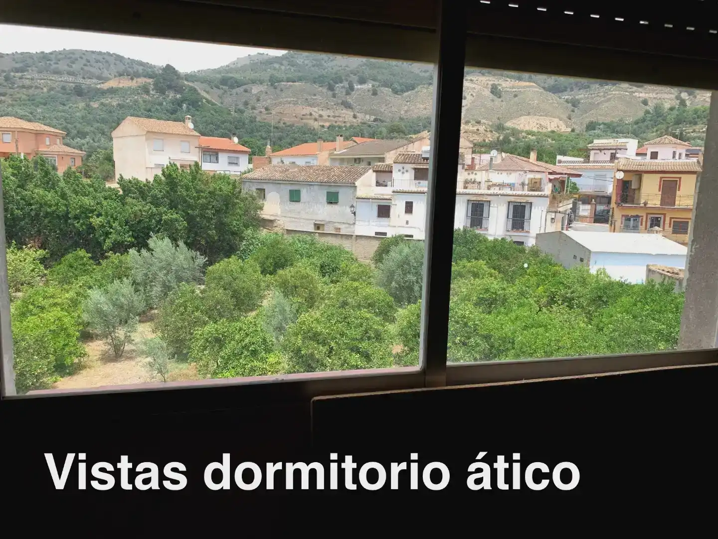 Dormitori de Casa adosada en venda en Lecrín amb Terrassa i Balcó