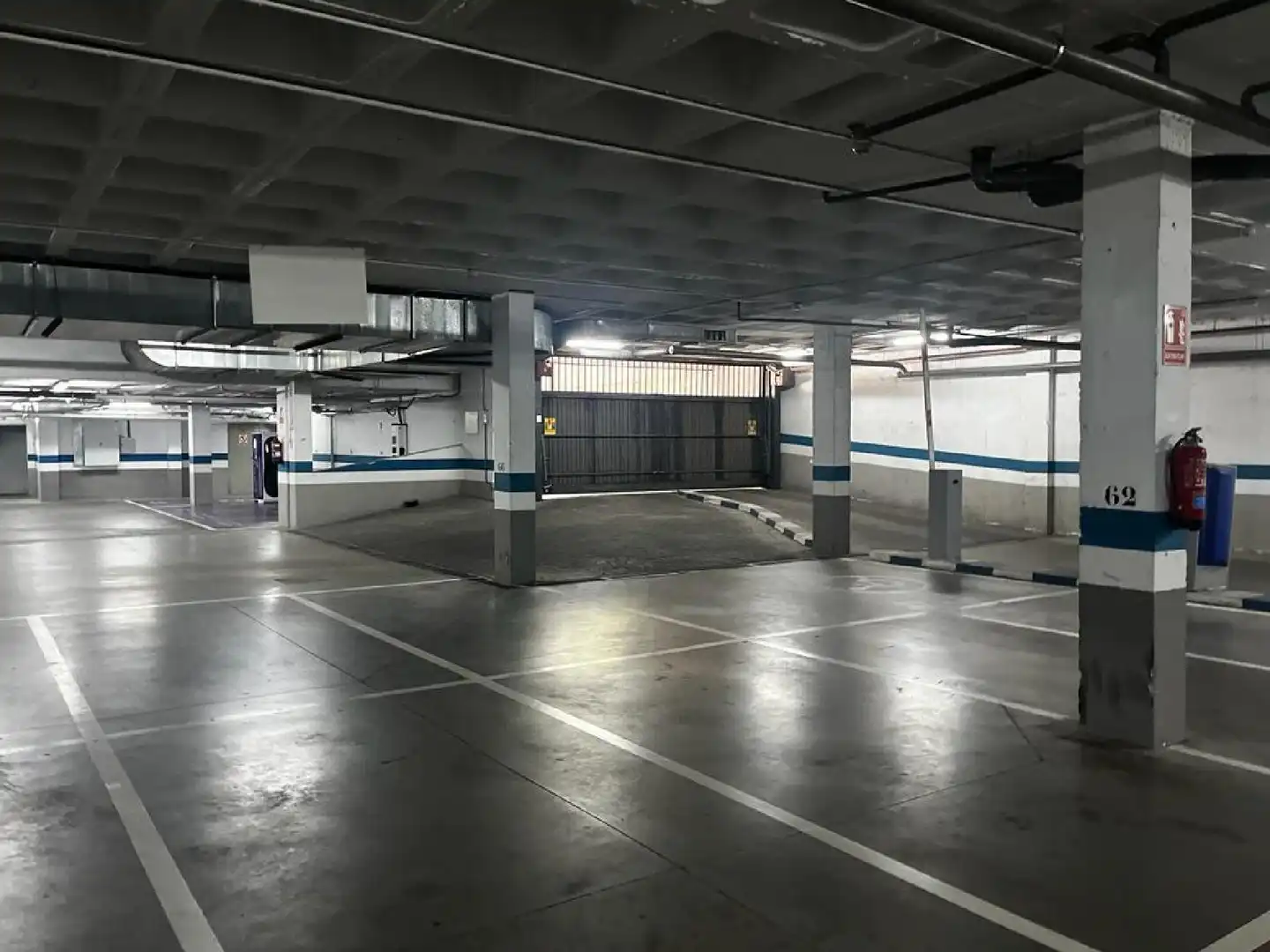 Garage for sale in El Rosón - Kelvinator