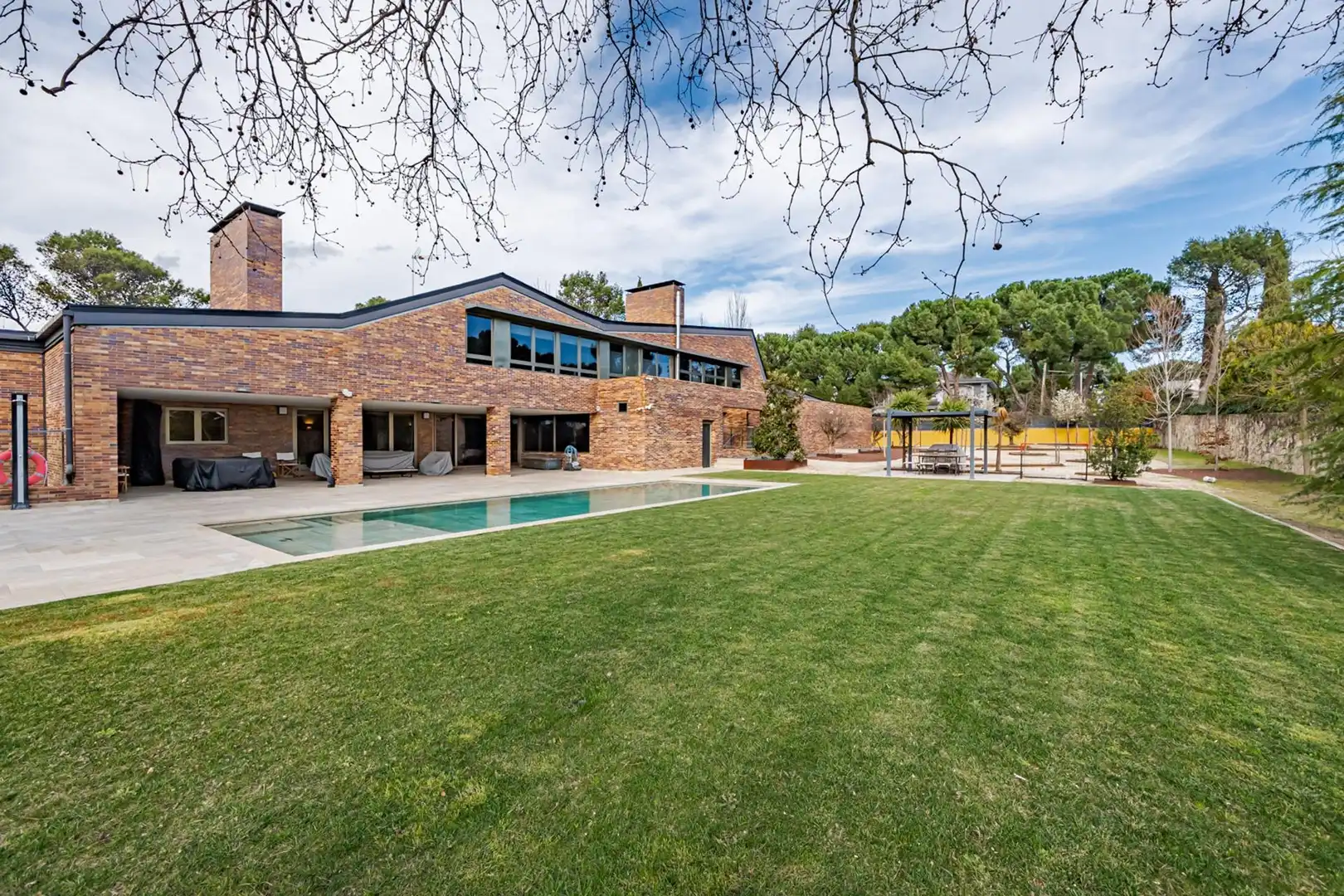 Exterior view of Houses for sale in Boadilla del Monte  with Air Conditioner, Heating and Private garden