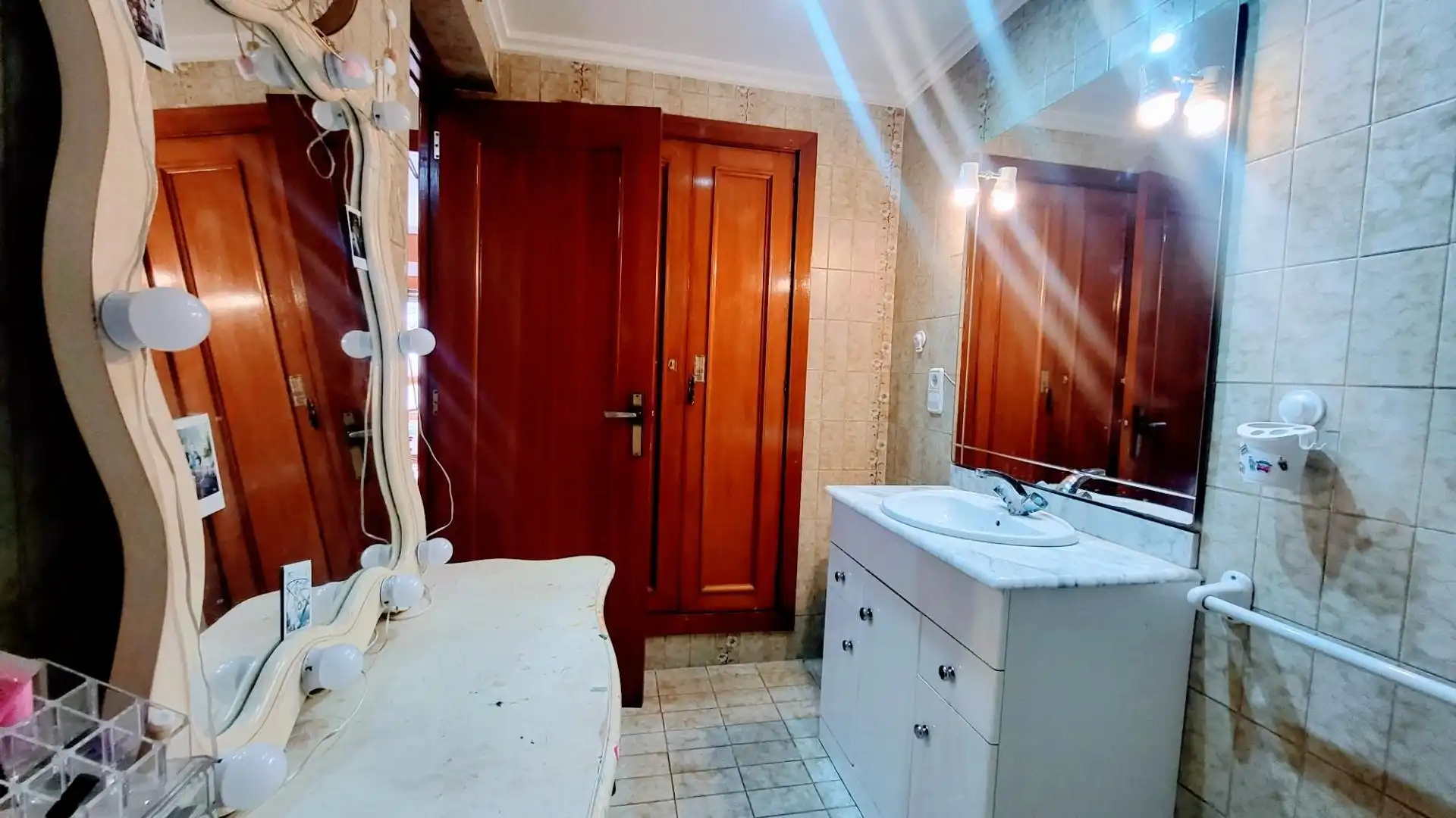 Bany de Pis en venda en Oliva amb Balcó