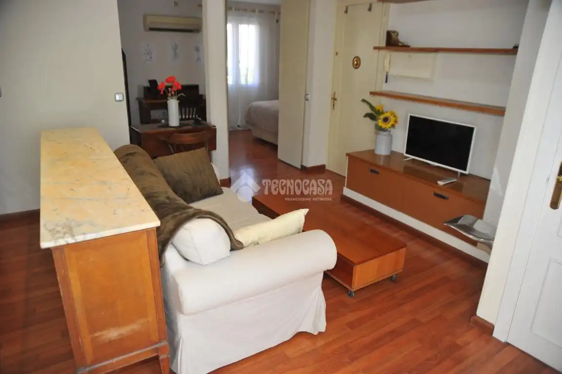 Sala d'estar de Pis en venda en Zaragoza amb Aire condicionat, Calefacció i Parquet