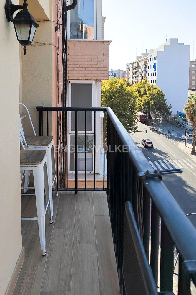 Balcony of Apartment for sale in  Valencia Capital  with Air Conditioner, Heating and Furnished