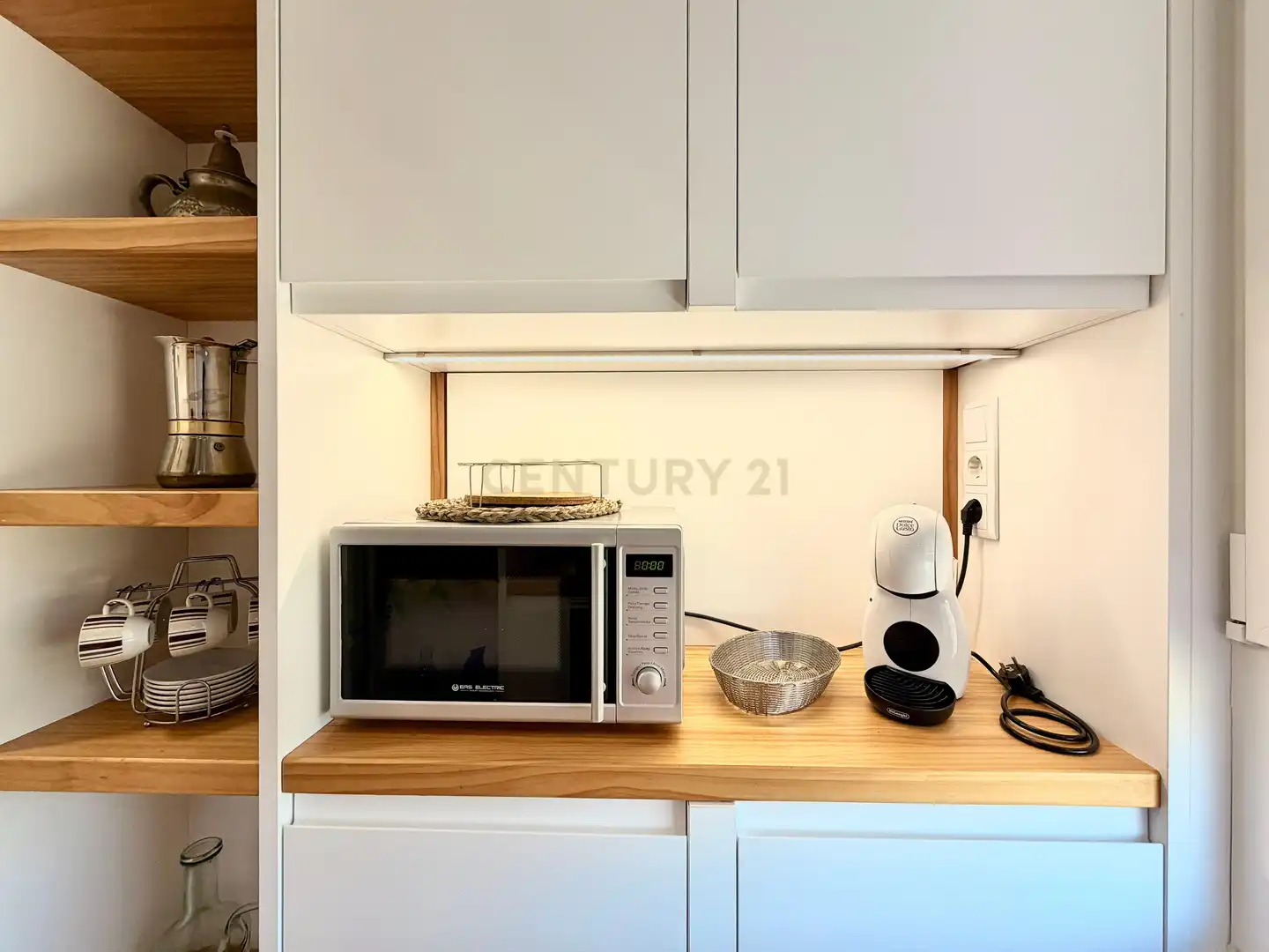 Kitchen of Flat for rent in El Campello  with Air Conditioner, Oven and Washing machine