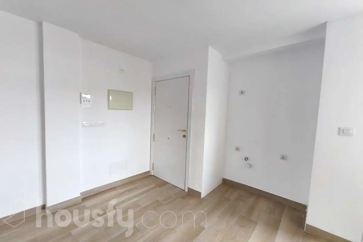 Flat for rent in Calle de Lima, La Avanzada - La Cueva