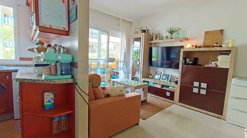 Foto 3 de Piso en venta en Calle Nenufar, Los Pacos, Fuengirola