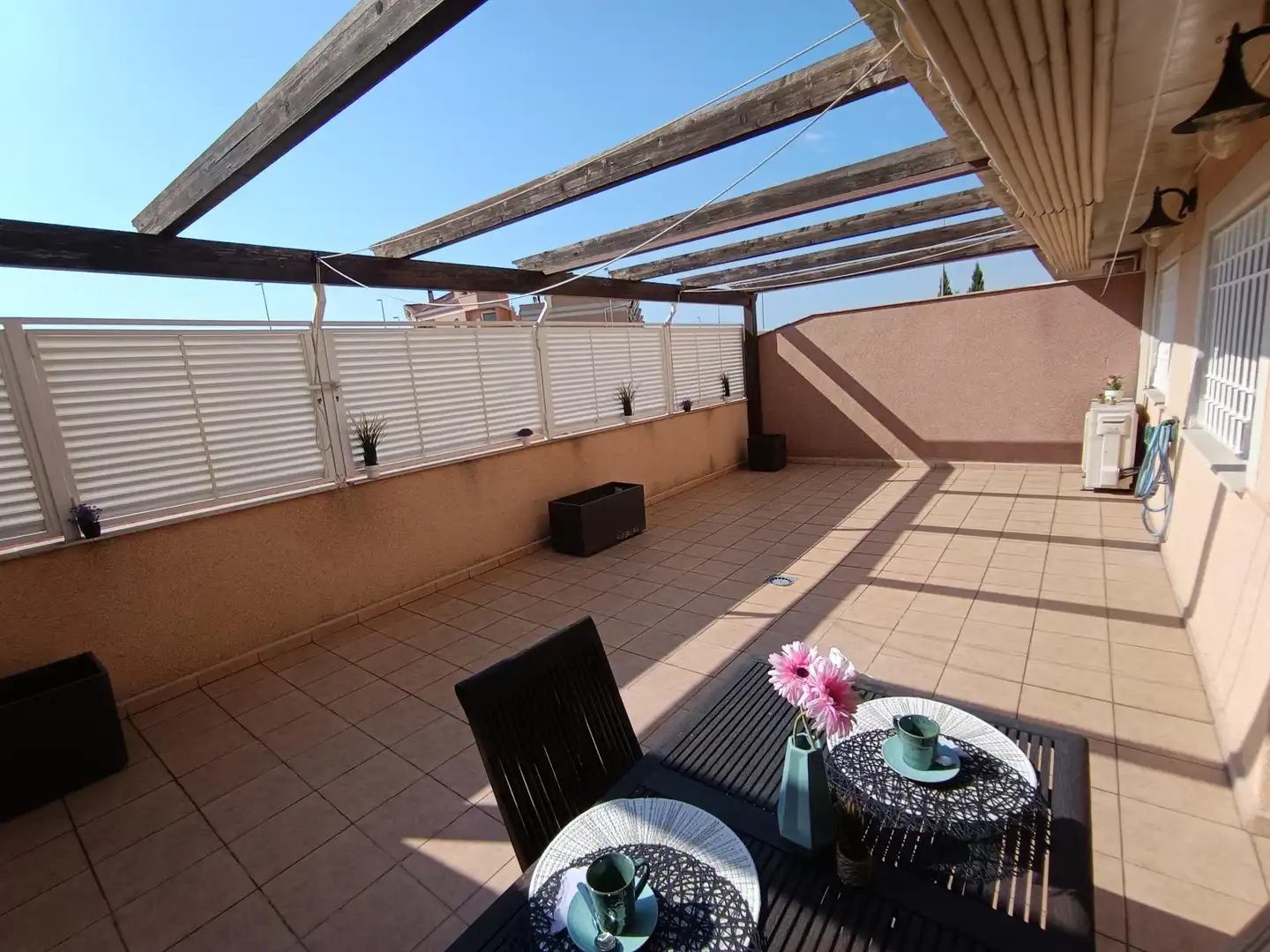 Terrasse von Erdgeschoss zum Verkauf in Casco Urbano