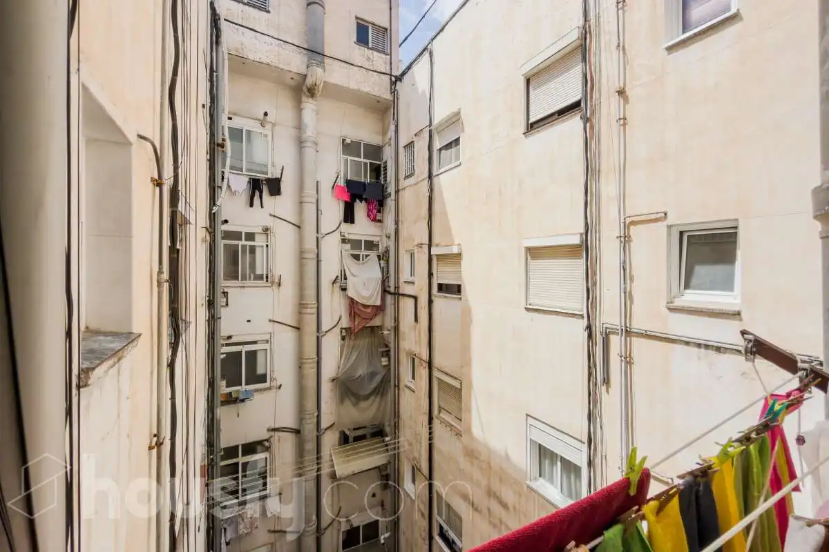 Terrassa de Pis en venda en Barcelona amb Aire condicionat i Balcó