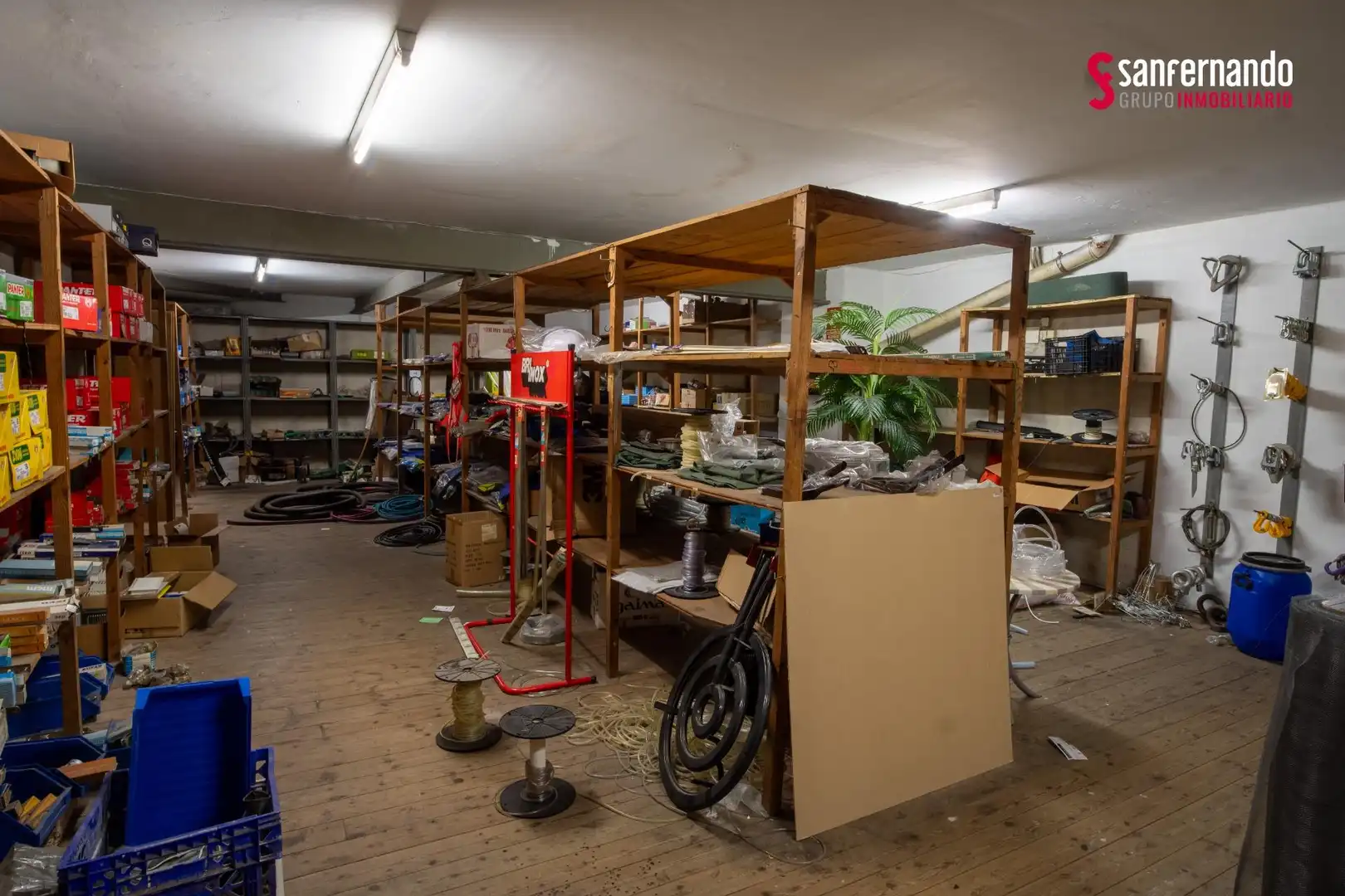 Local comercial en venta en Calle del Marqués de la Hermida, imagen 7